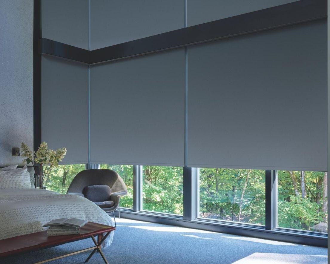 Cortina enrollable Blackout color blanco para bloqueo total de luz